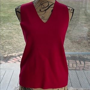 Yansi Fugel red sleeveless sweater large